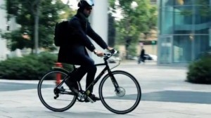 bicicleta_electrica_coche_electrico_respiro_carsharing